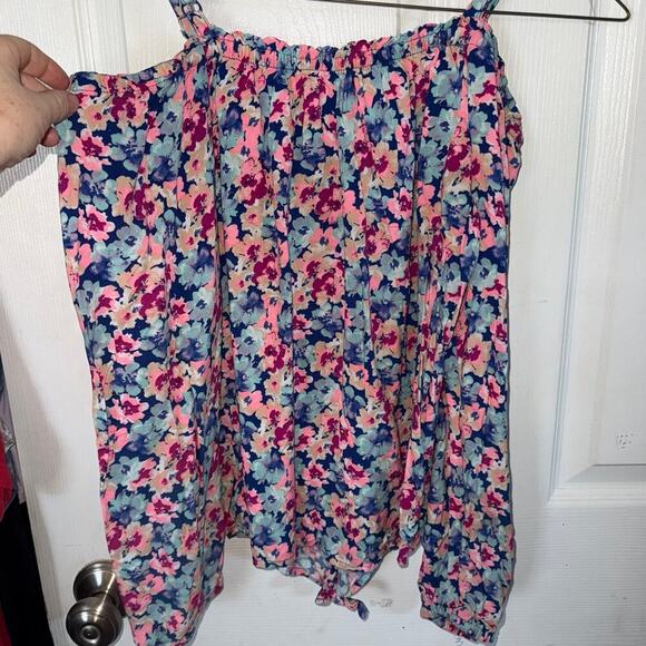 Floral Off Shoulder Top - Picture 5 of 5